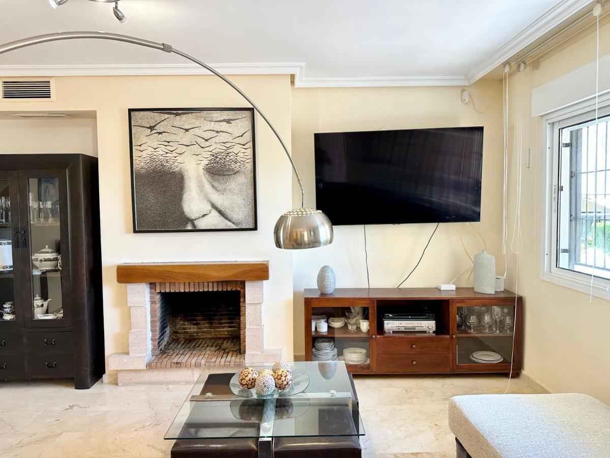 El Arenal Townhouse By The Beach With Swimming Pool - Eaw Homes Marbella Exteriör bild